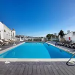 Bay View Apartment *