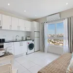 Bay View Apartment