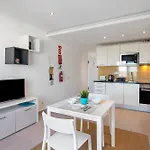 Bay View Apartmán *