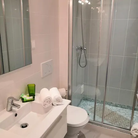 Bay View Apartment