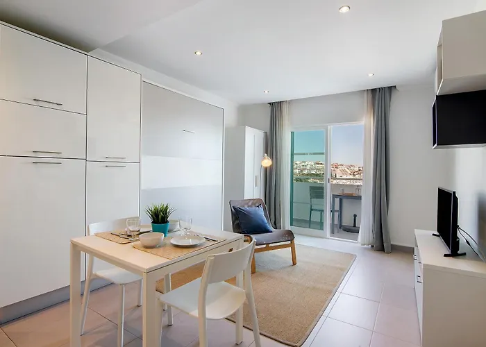 דירה Bay View אלבופיירה